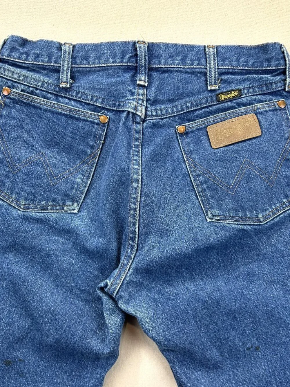 Wrangler Straight Jeans Mens Size 32x33 Blue Denim Vintage 13MWZ Made in USA
